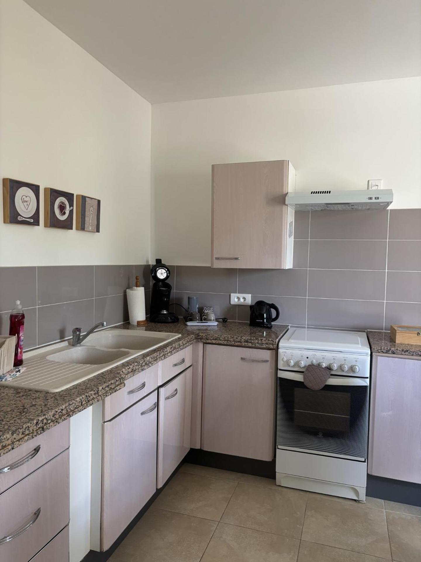 Appartement Romana Puissalicon 34 מראה חיצוני תמונה
